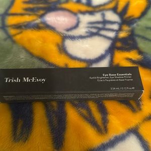 Trish mcevoy eyelid brightener